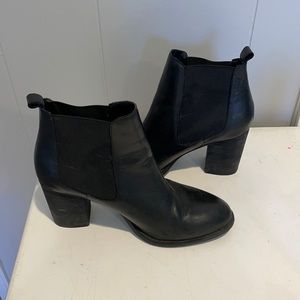 Black heeled booties